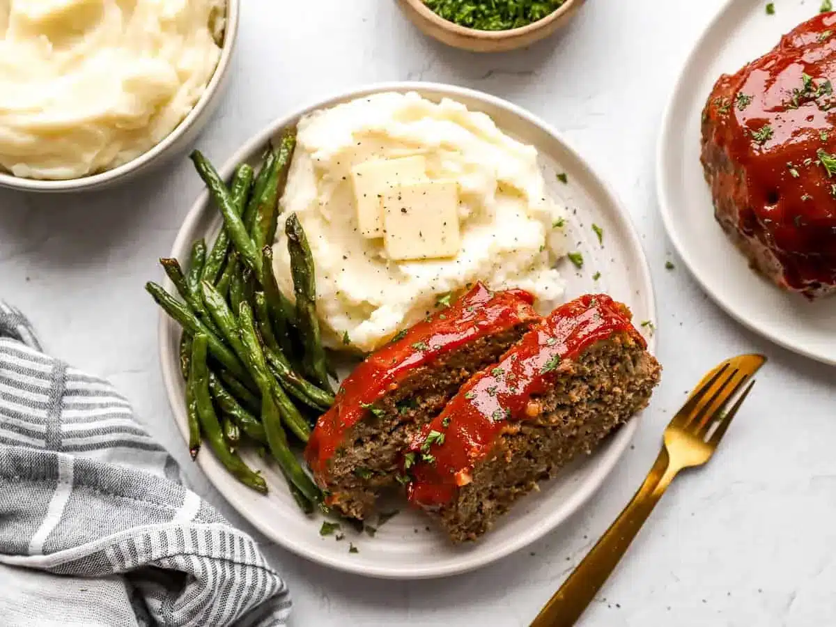 Classic Homemade Meatloaf Recipe 10 classic homemade meatloaf recipe 10